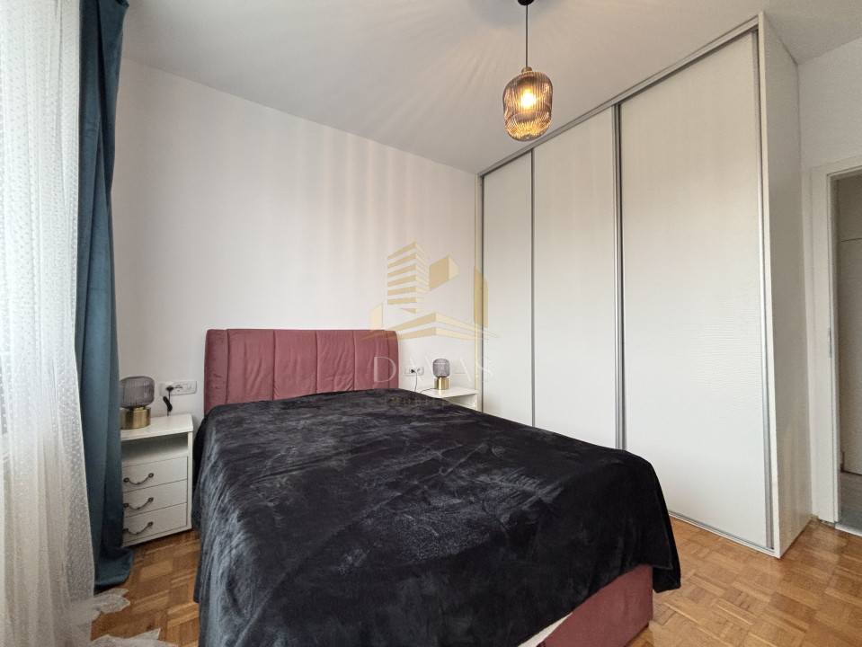 Ocazie | Apartament cu 3 camere |P. Central |  strada Mamaia - vedere spre Somes