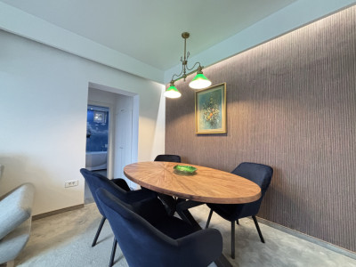 Ocazie | Apartament cu 3 camere |P. Central |  strada Mamaia - vedere spre Somes
