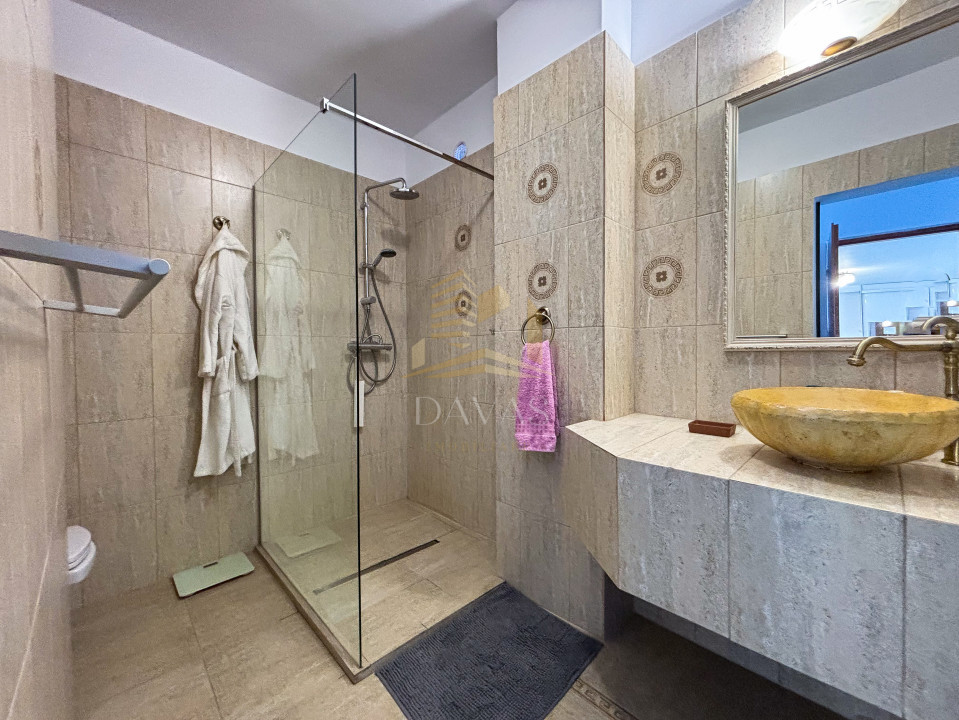 Apartament cu 3 camere | Centru | Priveliște Panoramica