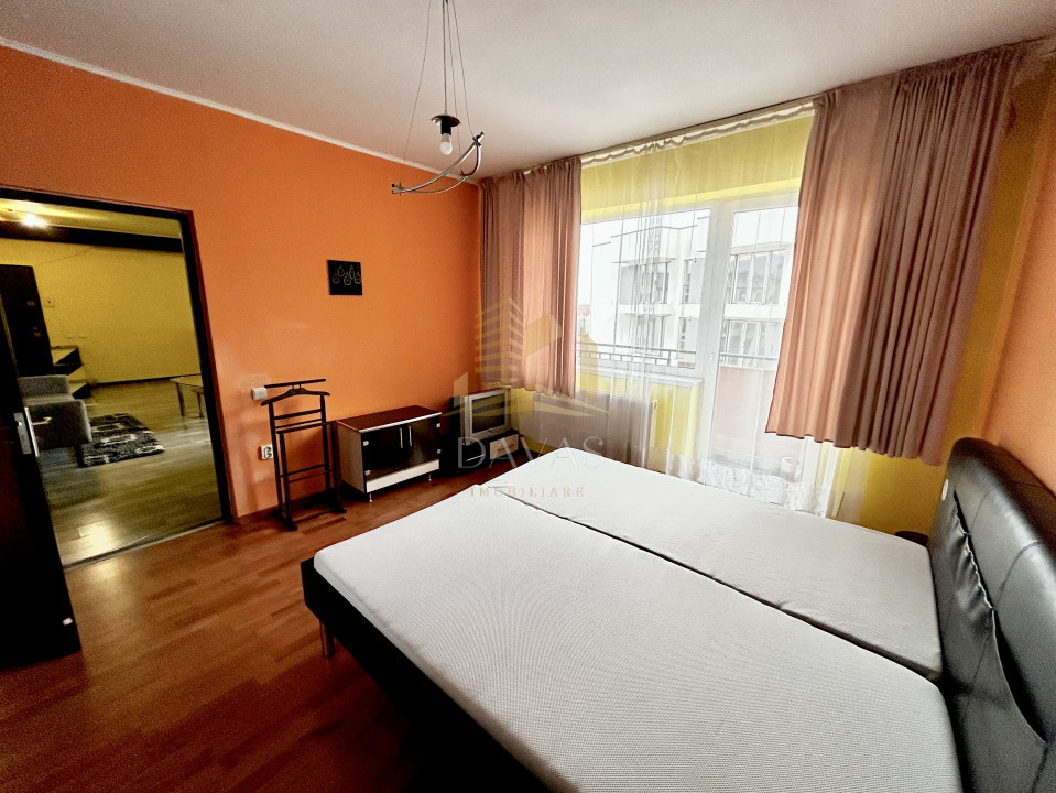 Apartament 2 camere de vanzare | Etaj intermediar | Parcare 