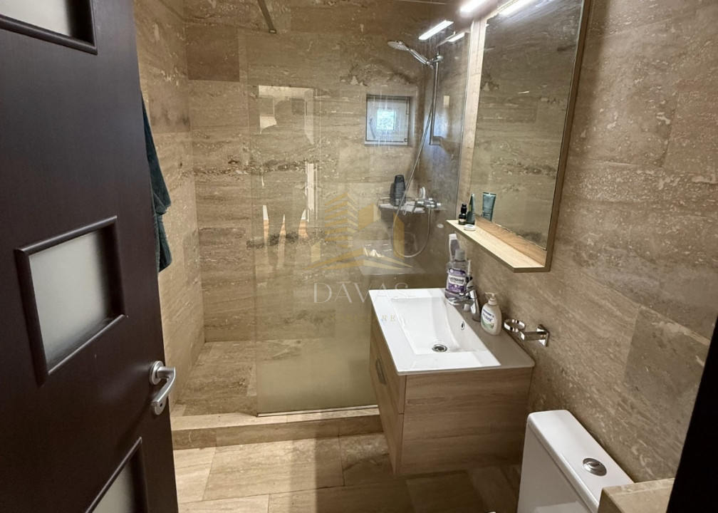 Apartament cu 2 camere decomandat | Piața Abator