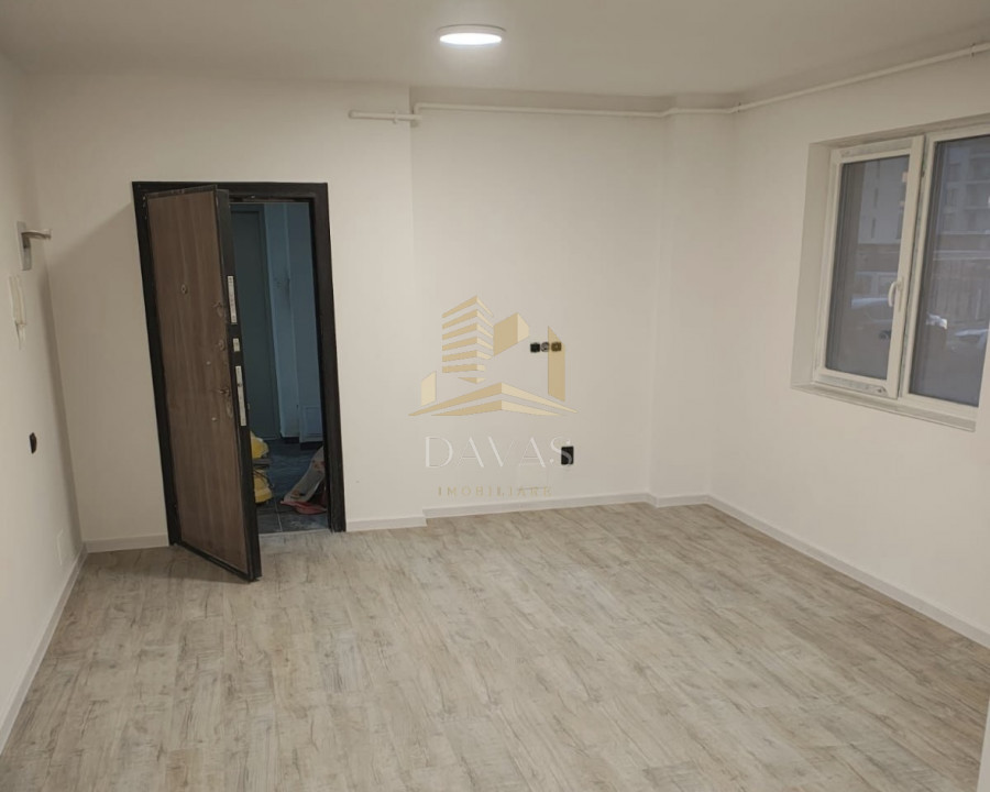 Apartament cu 2 camere semidecomandat | Florești 