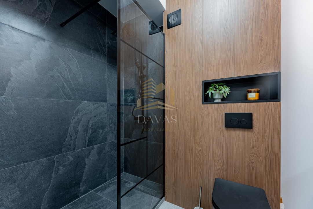 Apartament 2 camere LUX de vanzare | zona Terra | Etaj intermediar | Parcare
