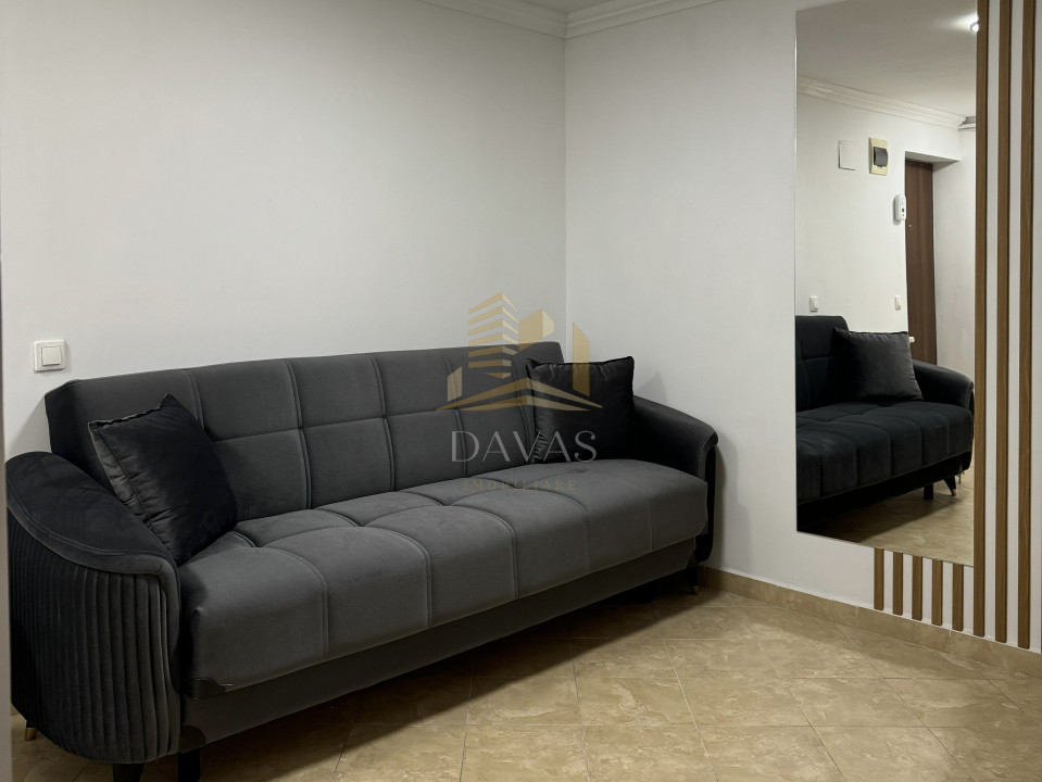 Apartament cu 3 camere semidecomandat | Între Lacuri