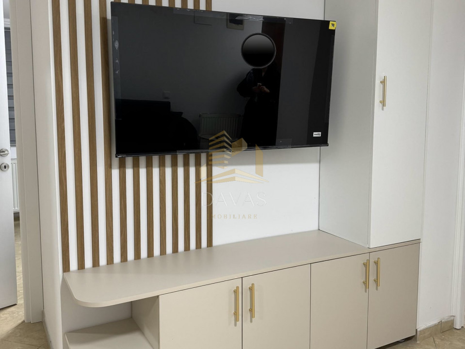 Apartament cu 3 camere semidecomandat | Între Lacuri