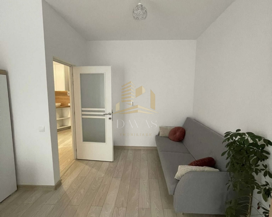 Apartament decomandat de 2 camere | str. Paris
