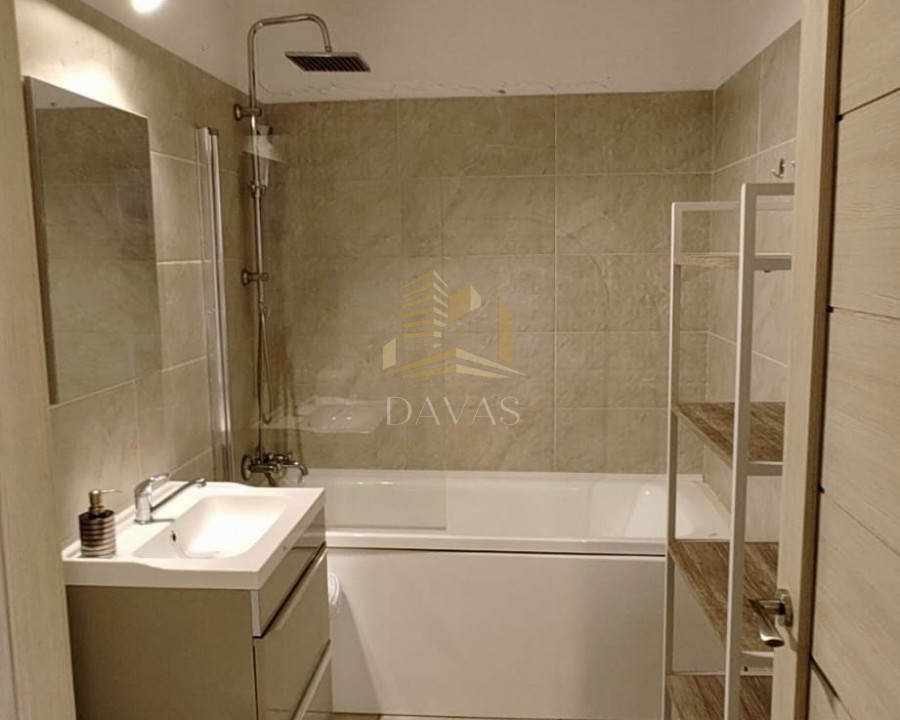 Apartament decomandat de 3 camere | Valea Gârbăului